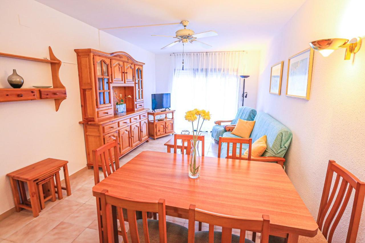 Regata Litoral Costa Dorada - Only Families Apartment Cambrils Exterior photo