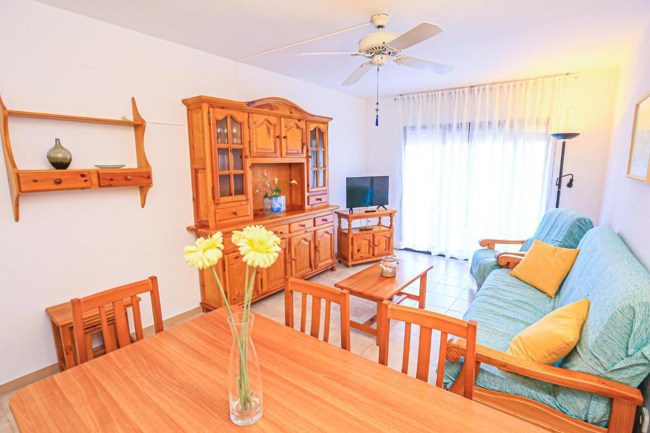 Regata Litoral Costa Dorada - Only Families Apartment Cambrils Exterior photo