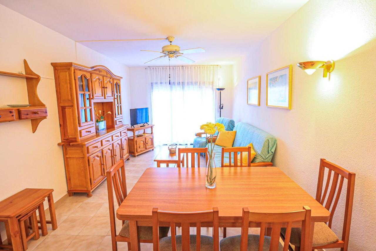 Regata Litoral Costa Dorada - Only Families Apartment Cambrils Exterior photo